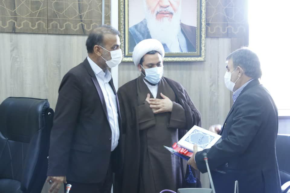 مراسم تجليل و تقدير از بازنشستگان ستاد کانون هاي فرهنگي هنري مساجد استان خوزستان