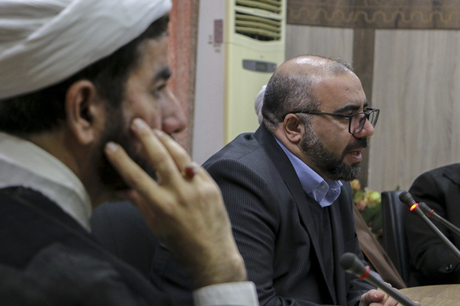 آيين تکريم و معارفه مدير ستاد هماهنگي کانونهاي فرهنگي هنري مساجد استان خوزستان