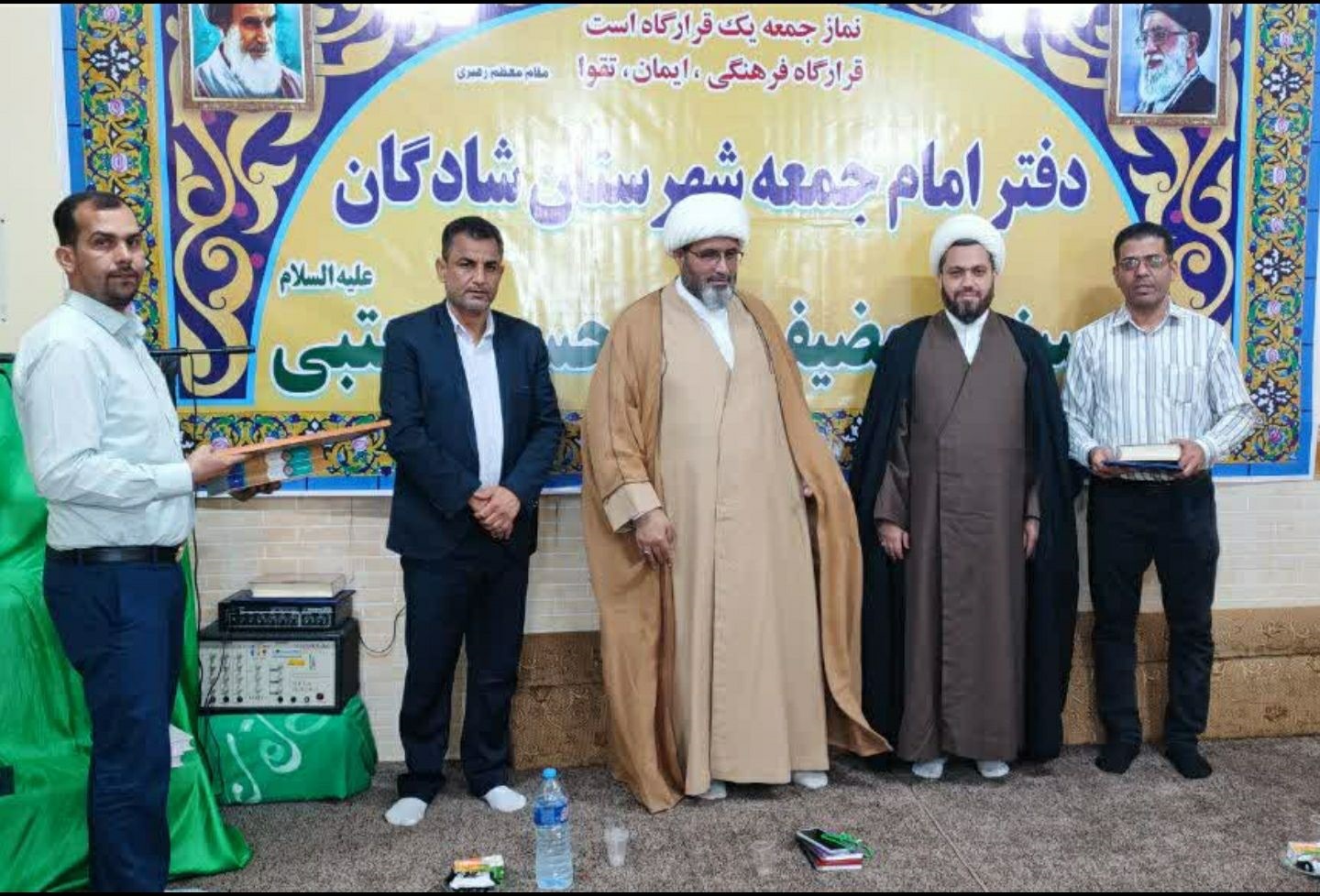 تجليل از کانونهاي مساجد شهرستان شادگان بمناسبت 19 مهرماه