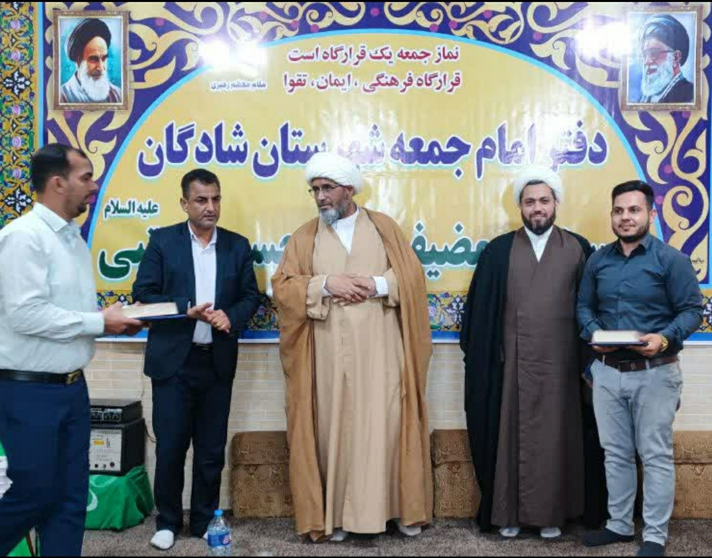 تجليل از کانونهاي مساجد شهرستان شادگان بمناسبت 19 مهرماه